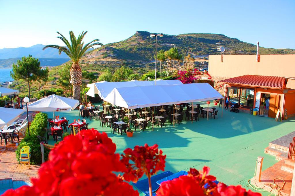 Turas Club Case Vacanze Bosa Exterior foto
